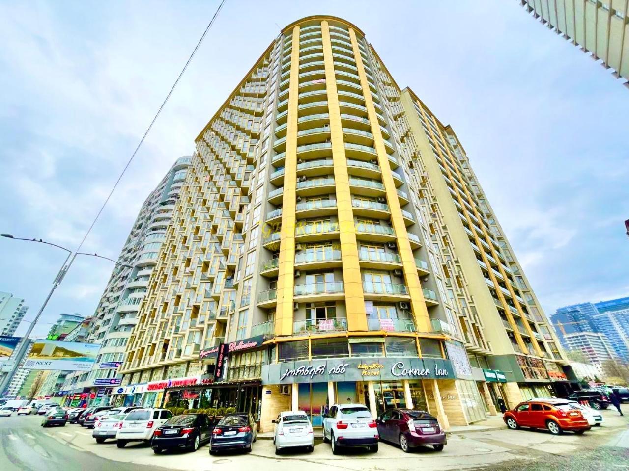 Sea View Apartment Batumi Eksteriør bilde