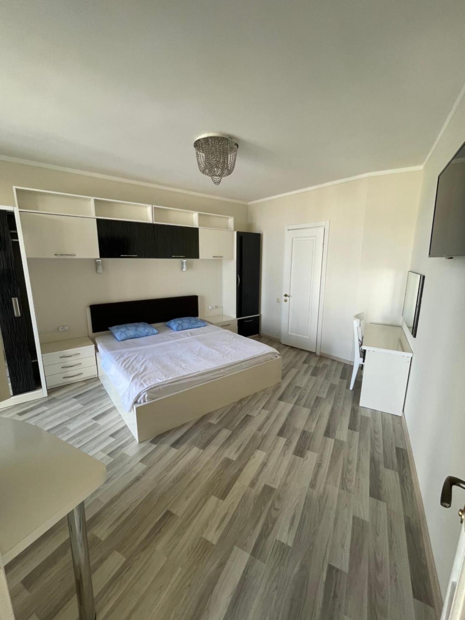 Sea View Apartment Batumi Eksteriør bilde