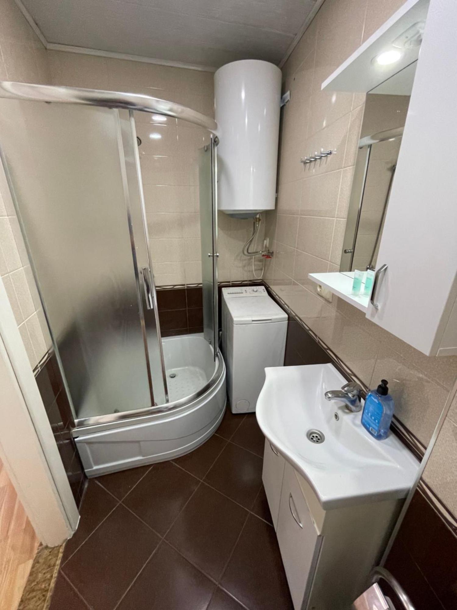 Sea View Apartment Batumi Eksteriør bilde